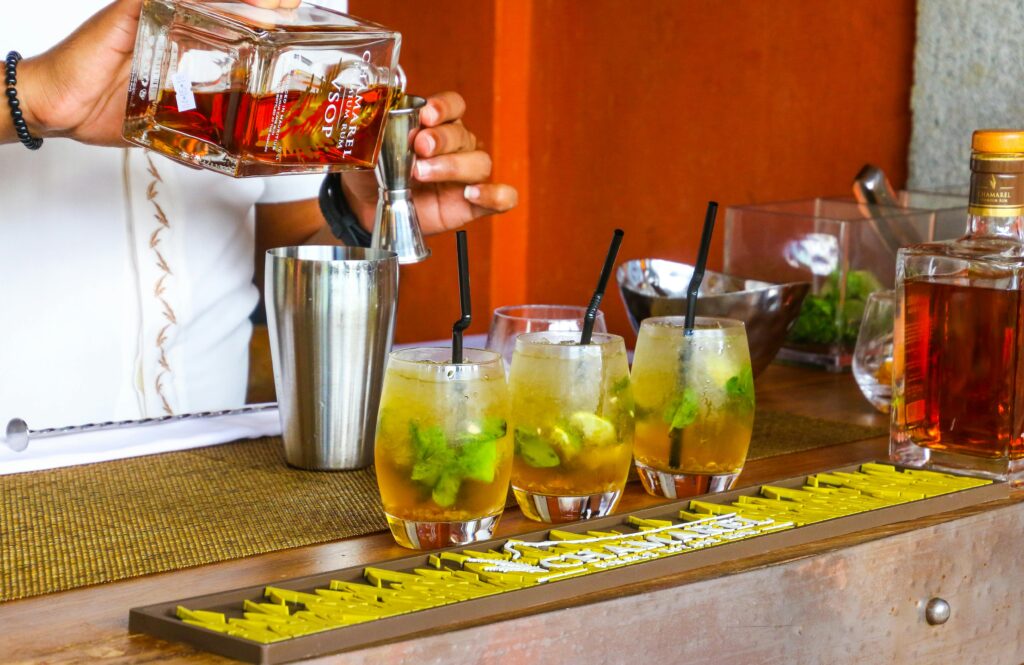 Günstiger Junggesellinnenabschied mit Cocktails zuhause