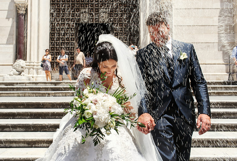 Hochzeitsritual Reis werfen bei der Hochzeit 1001Fest